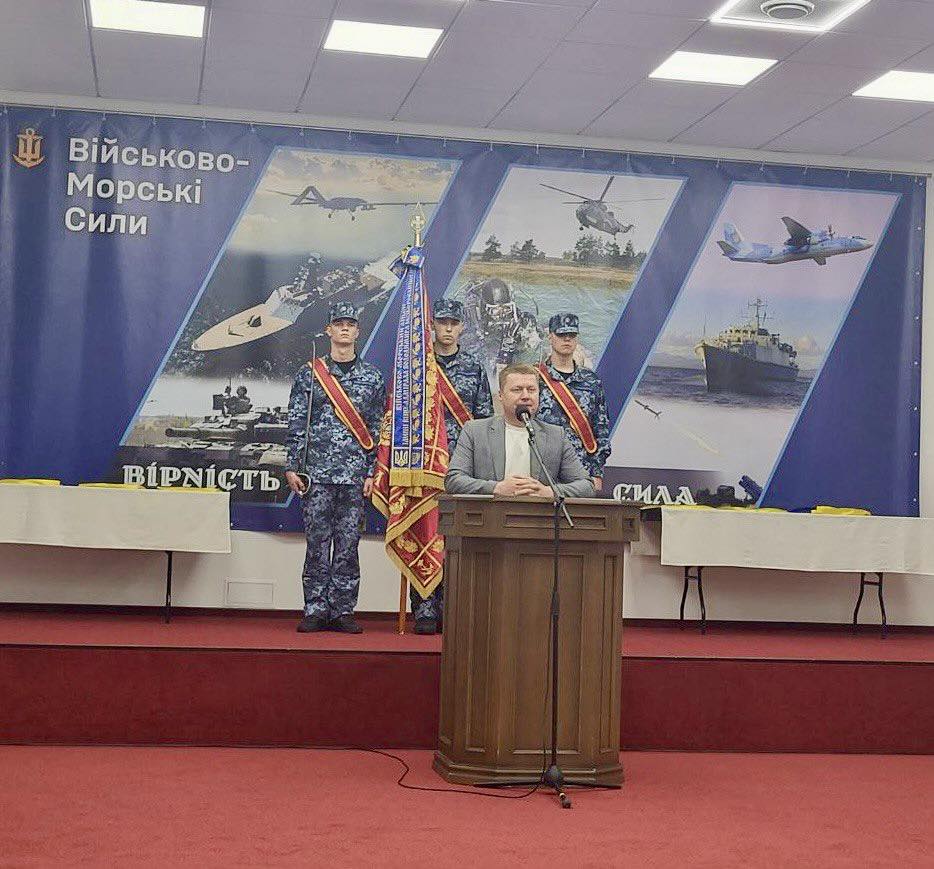Останній дзвоник пролунав у Військово-морський ліцей імені віце-адмірала Володимира Безкоровайного