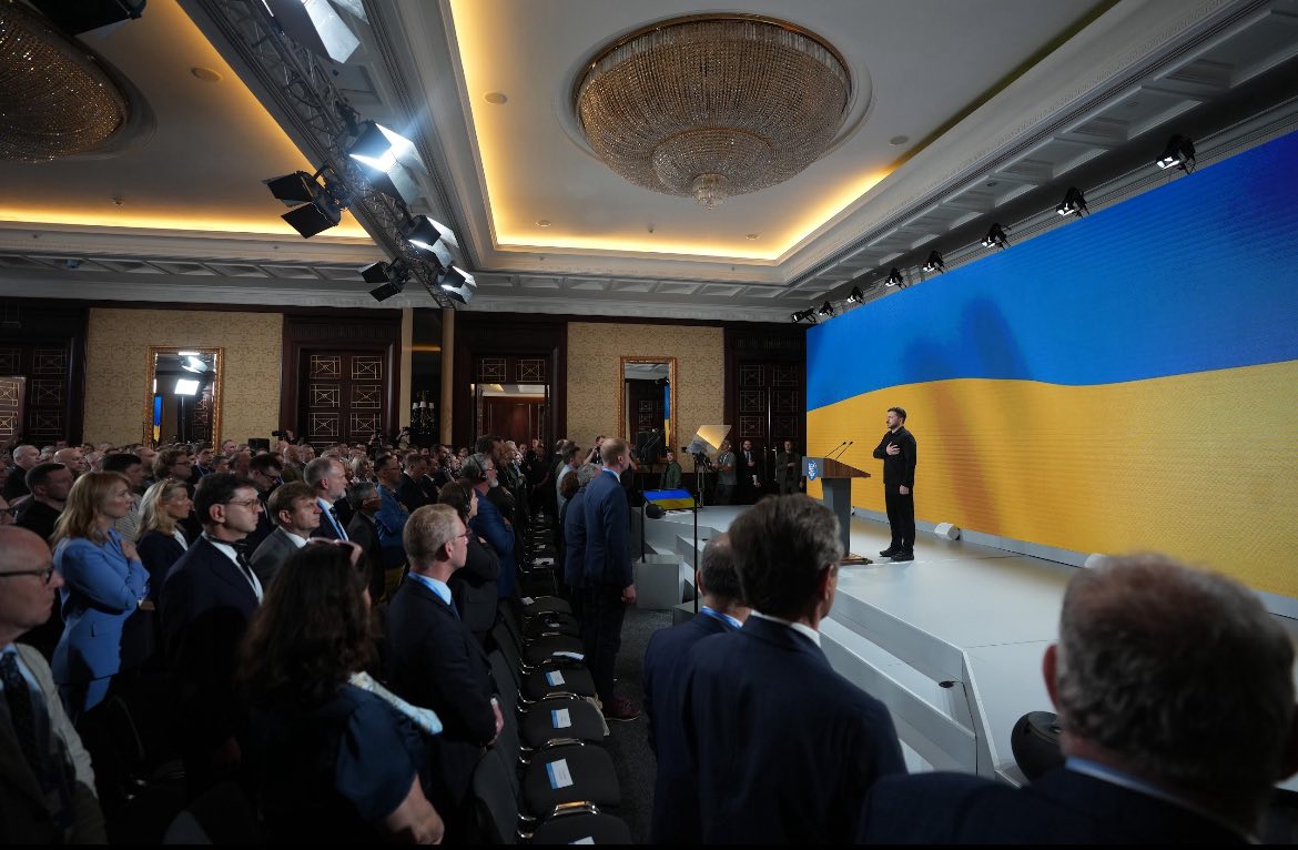Авангардівський селищний голова Сергій Хрустовський взяв участь у III Міжнародному Саміті міст і регіонів «Згуртовані заради миру і безпеки»